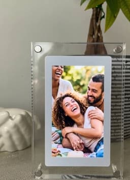 CoupleFrame — family joy lifestyle shot